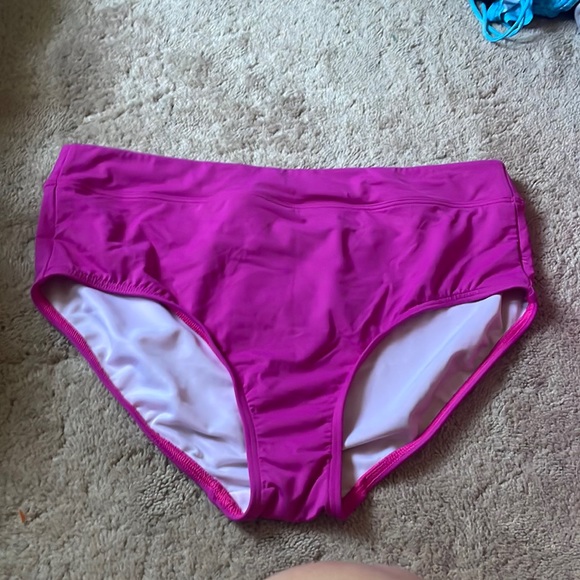 Lands end swim bottoms - Picture 1 of 3